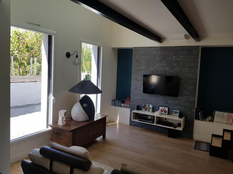 9 Pers 160 M² +Jardin- 10Mn Nantes -30Mn Mer ブーグネ エクステリア 写真